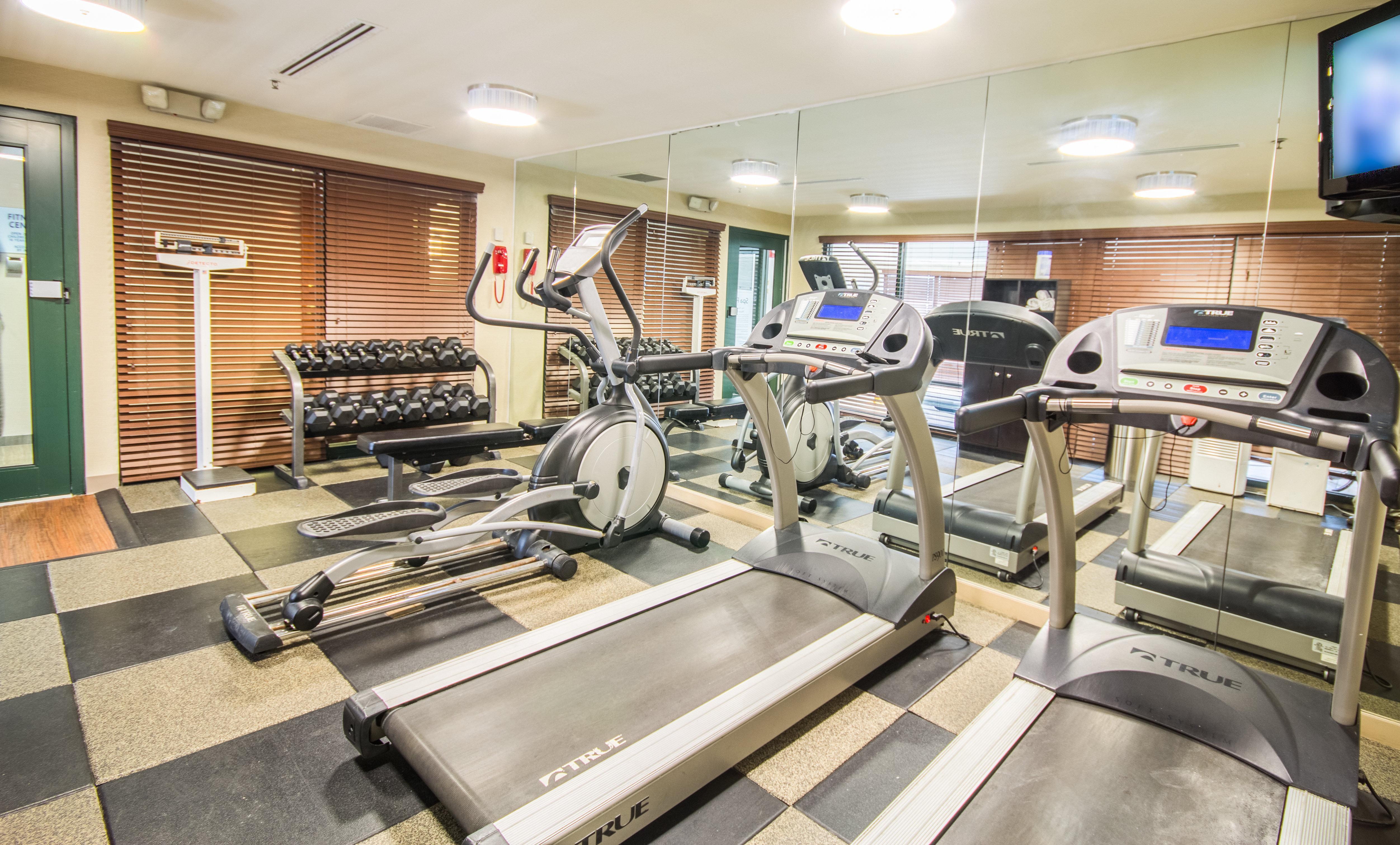 Holiday Inn Express Hotel & Suites Auburn By Ihg Bagian luar foto