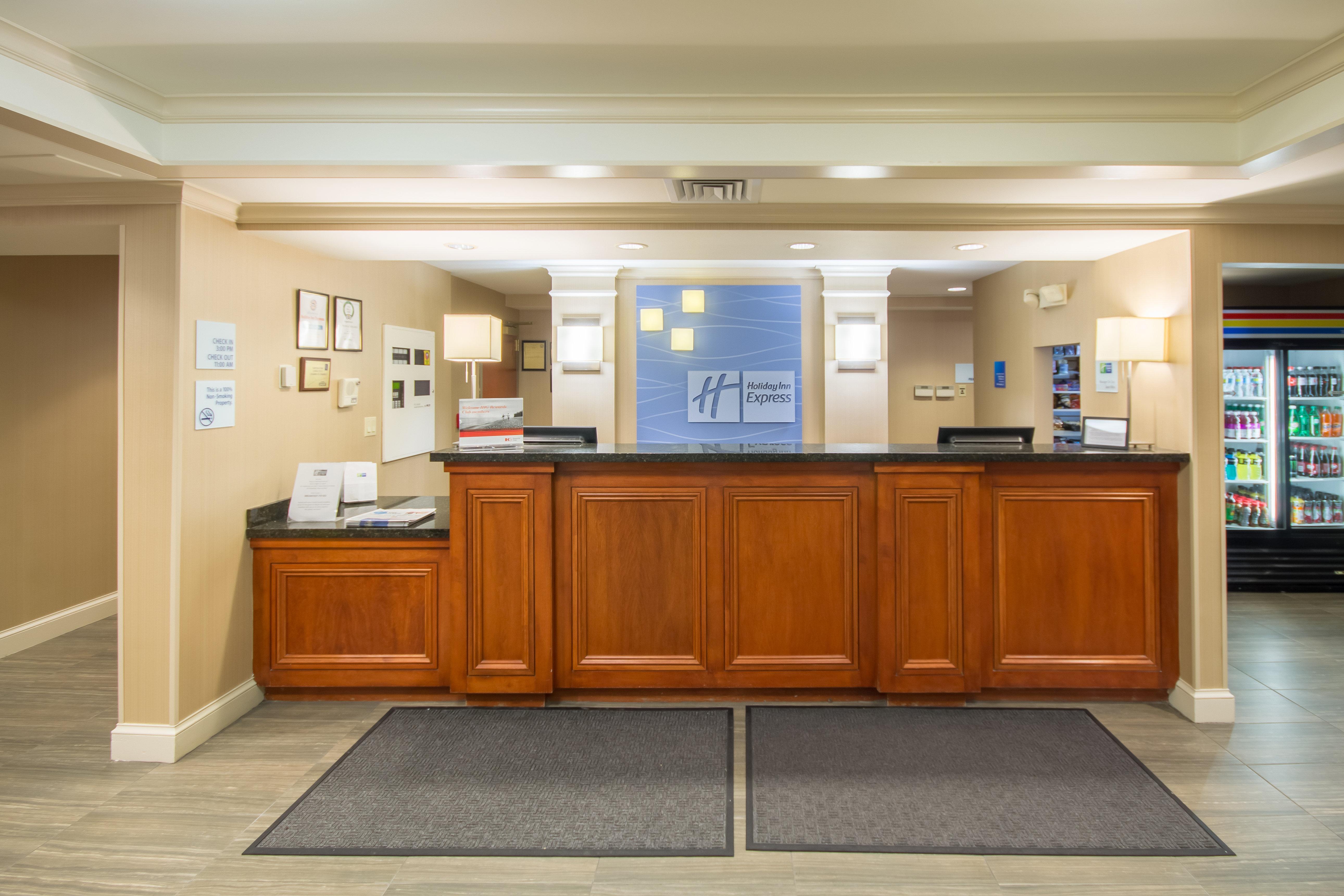 Holiday Inn Express Hotel & Suites Auburn By Ihg Bagian luar foto