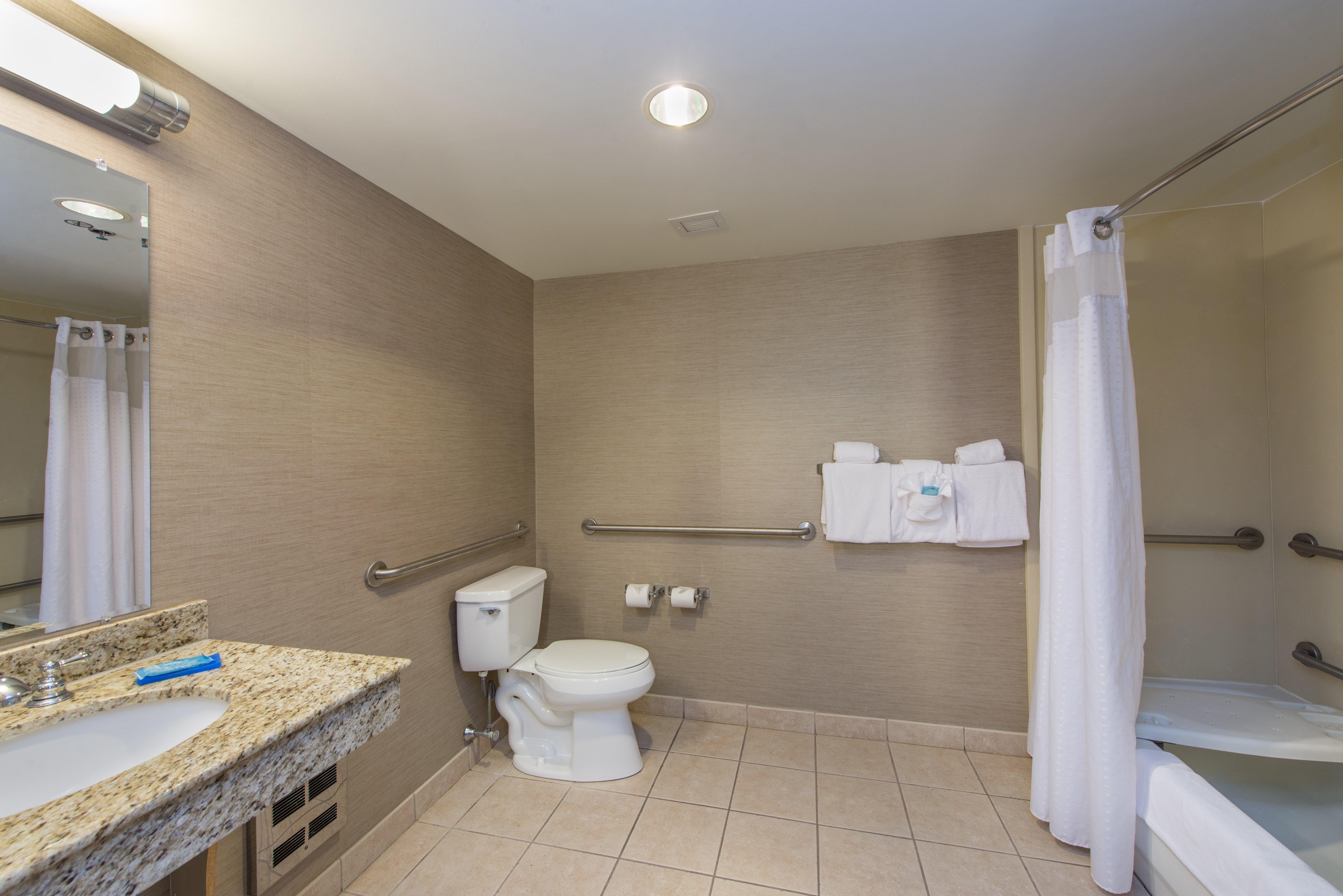 Holiday Inn Express Hotel & Suites Auburn By Ihg Bagian luar foto