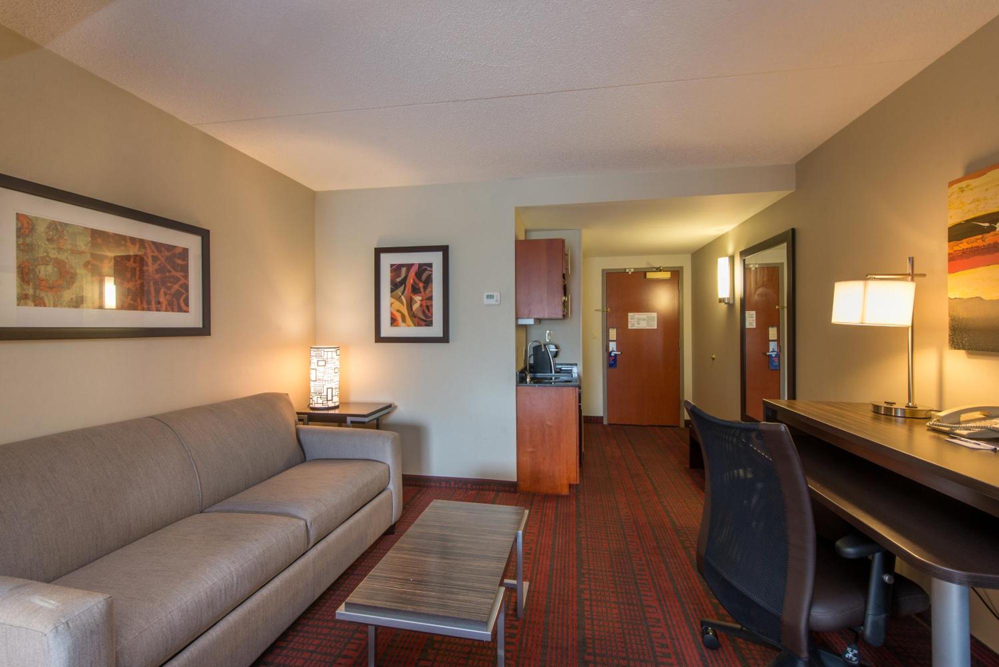Holiday Inn Express Hotel & Suites Auburn By Ihg Bagian luar foto