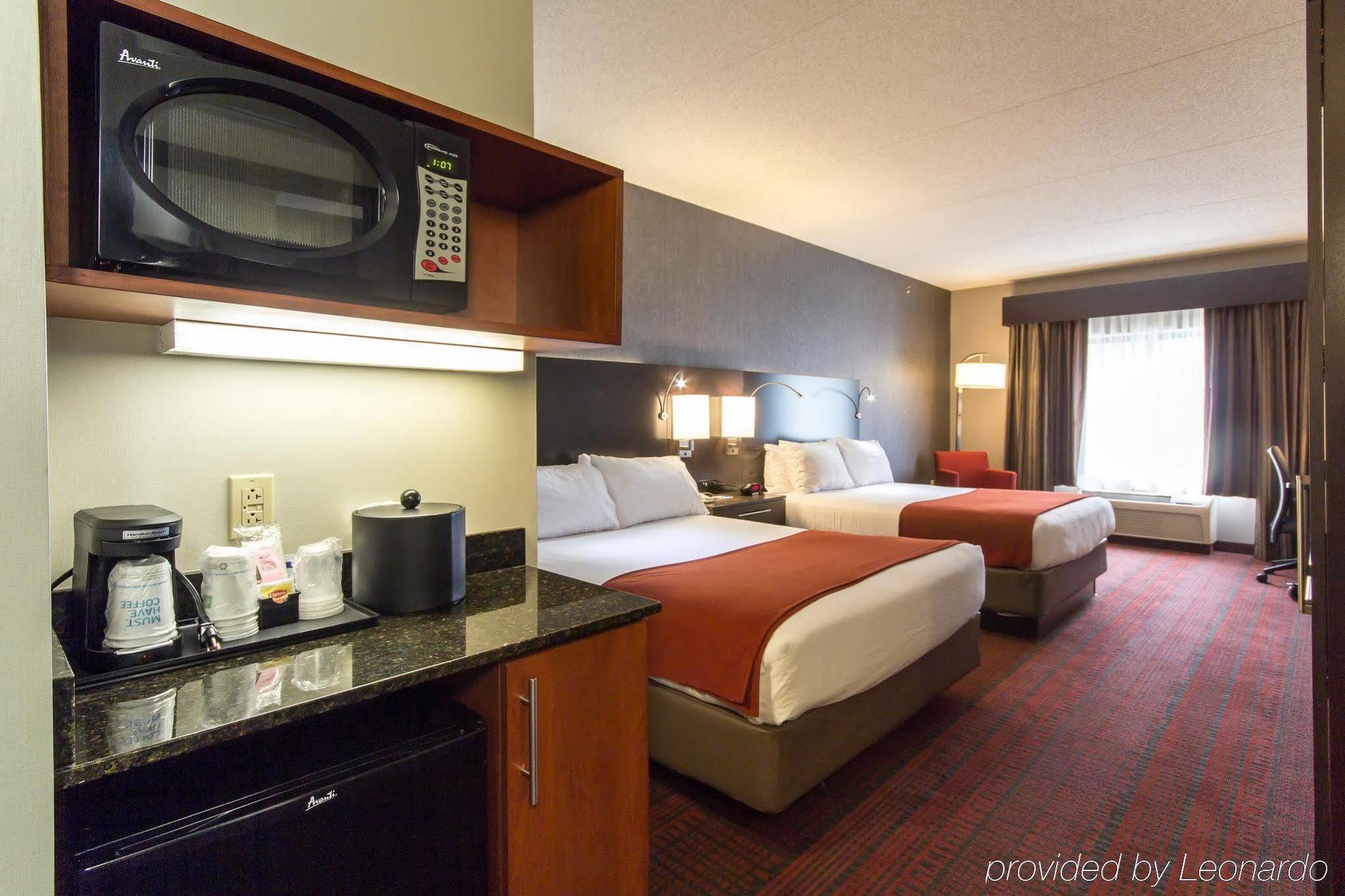 Holiday Inn Express Hotel & Suites Auburn By Ihg Bagian luar foto